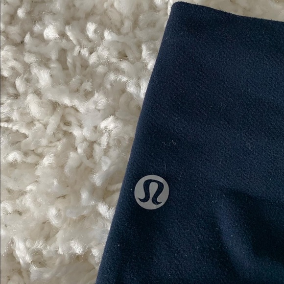 Navy Lululemon Align Leggings🤍 - Picture 4 of 4